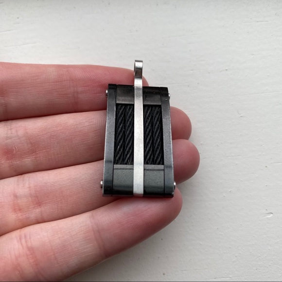 Joseph Abboud cable & stainless steel pendant - Picture 3 of 8